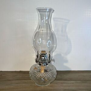 Vintage Lamplight Farms Model 236 Glass Kerosene Oil Lamp With Globe Patterned